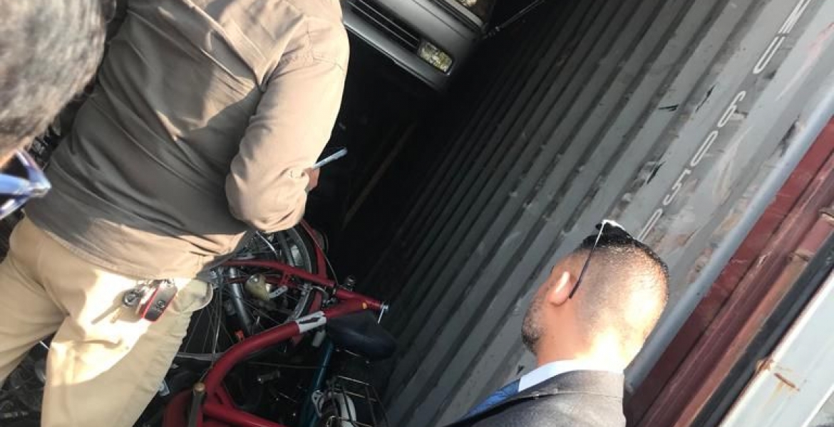 جرد الحاويات المصادرة  والمضبوطة من قبل الكمارك في كمرك بوابة البصرة