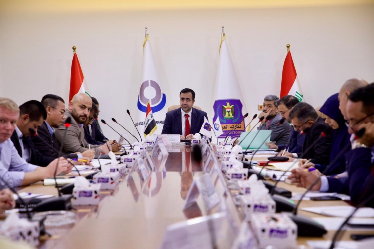 الصور ... مدير عام الكمارك يترأس اجتماعا رفيع المستوى لدعم القطاع النفطي في العراق